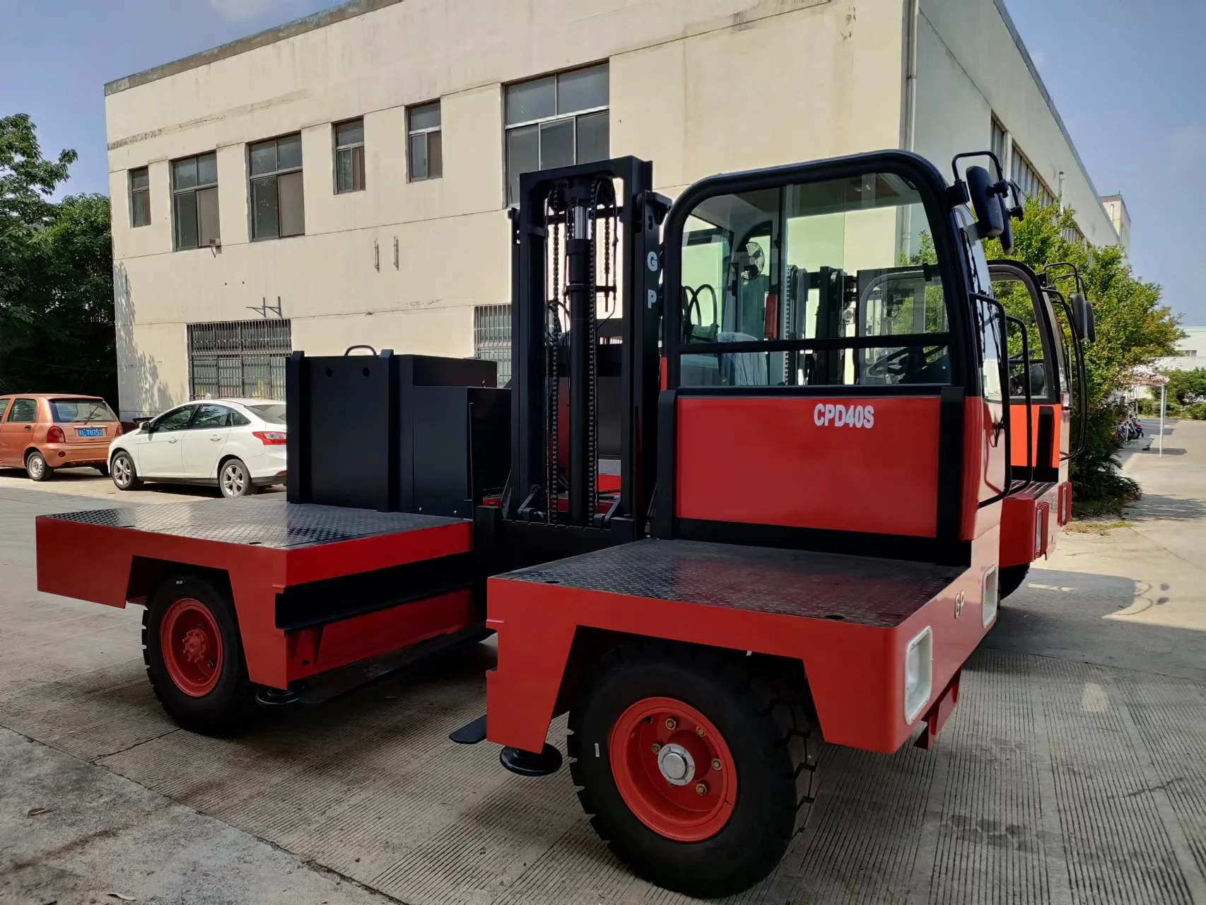 Very Narrow Aisle Mini Electric Forklift 4 Ton 7T 10T sideForklift Truck For Warehouse