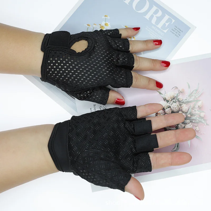 Custom Logo Half Finger Weight Lifting Gym Gloves Men Women Gel Pads Workout Training Fitness Gloves for Gym ,Rowing,Training