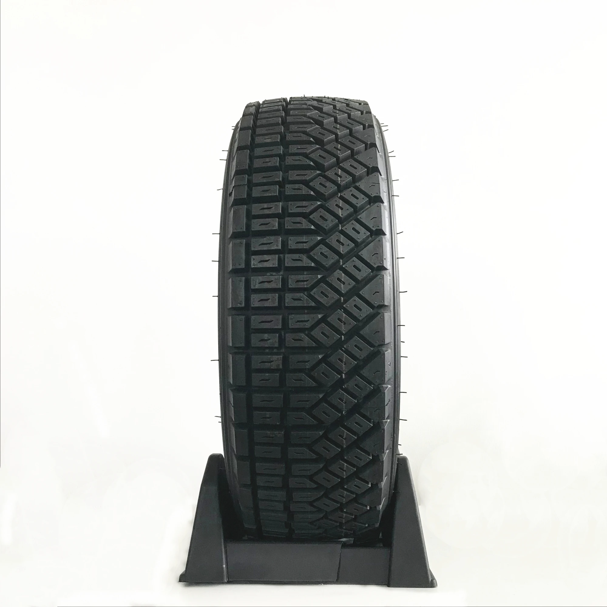 zestino Gravel 09R 185/65R14 soft/hard compound gravel rally racing tyres