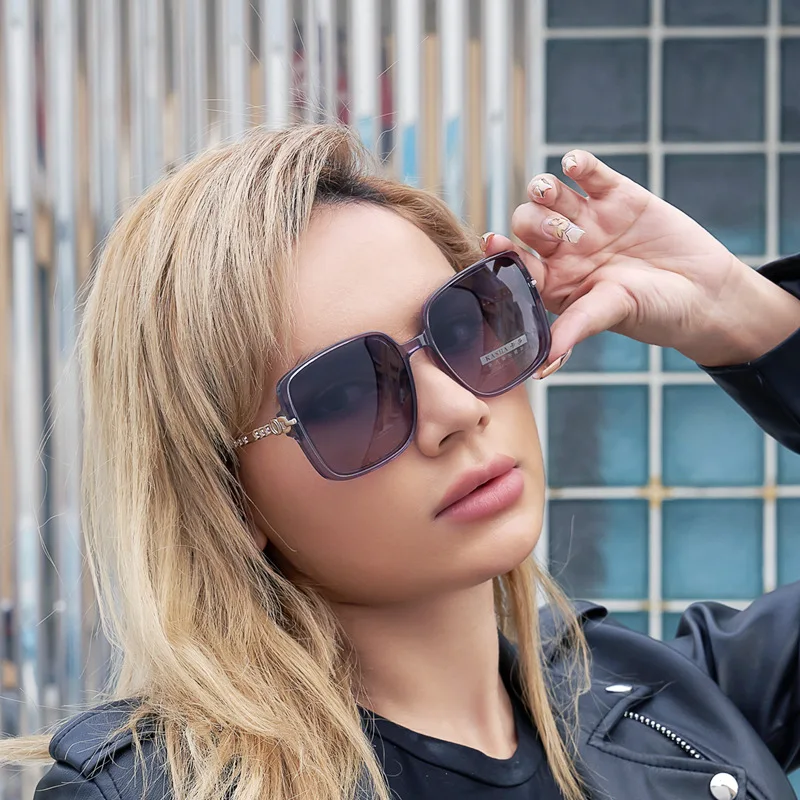 2024 High End Quality Polarized Lenses TR90 Elastic Frames Metal Chain Big Square Shades Sunglasses