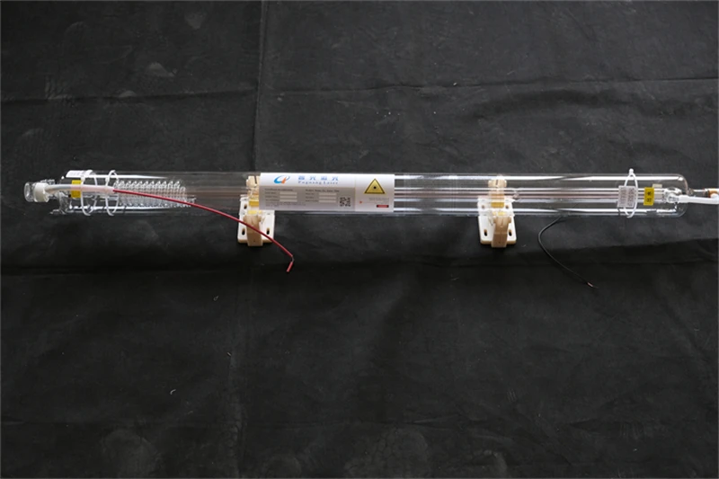 Китайская заводская цена 55W 850MM Жаропрочная трубка для лазера Co2 продажи