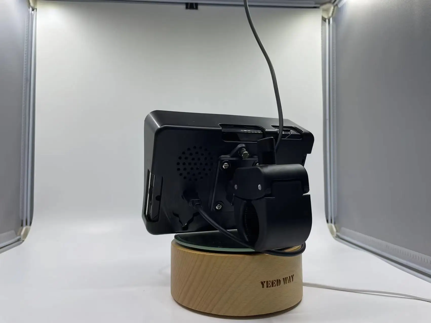 Yeedway Hot Sale Motorcycle Gps Navigator 5 Inch Waterproof Motorcycle Navigator External Touch Screen Carplay