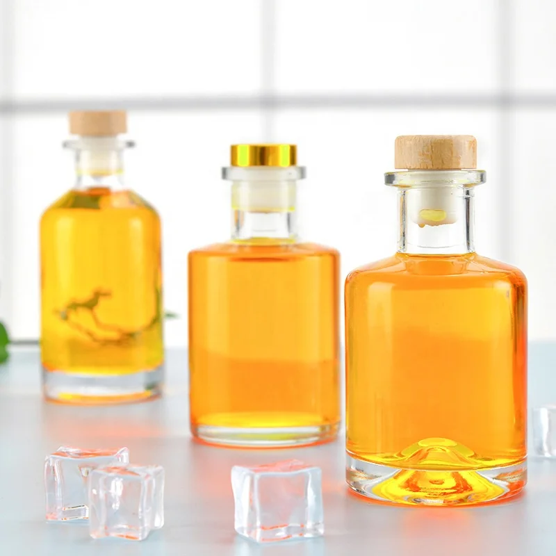 100ml 200ml 300ml Glass Alcohol Spirit Drink Bottle for Juice Empty glass bottle with Cork