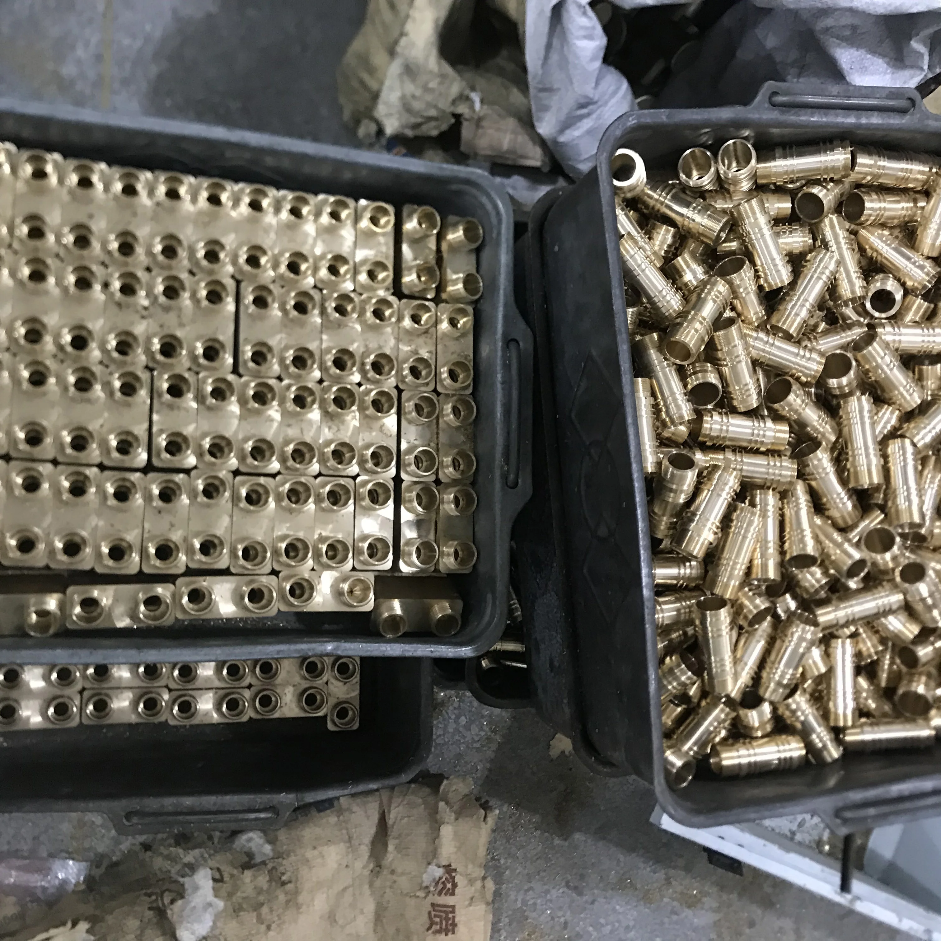 Однорычажный смеситель для раковины умный кран умывальника ванной комнаты