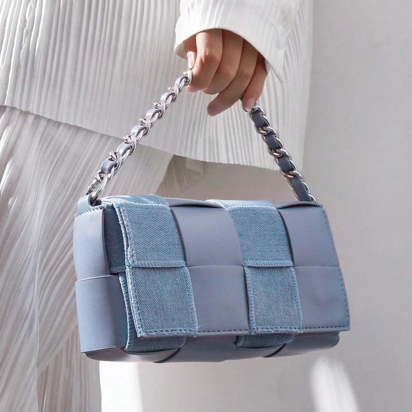 Waterproof Small Shoulder Sling Woven Leather Crossbody Bag Woman Purse And Handbags