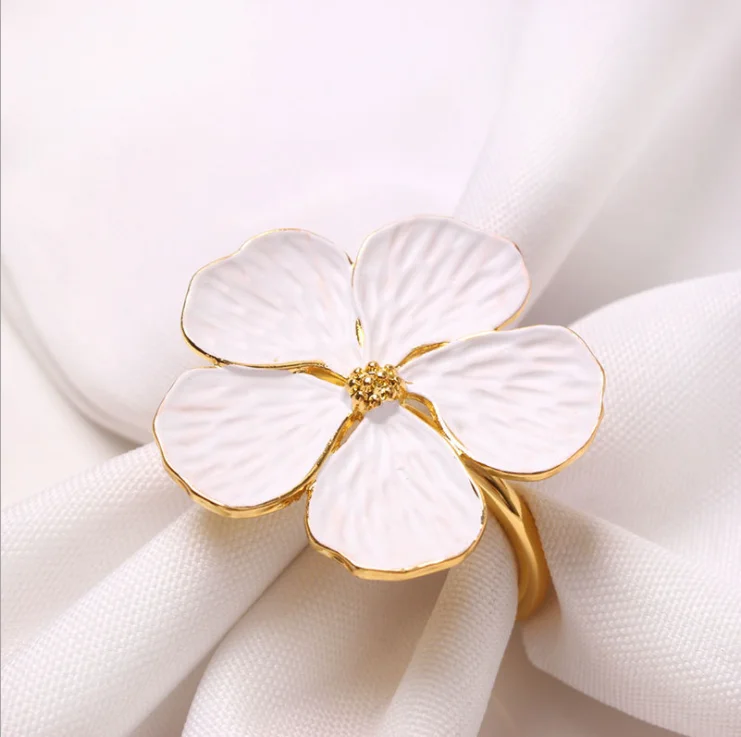 Western Restaurant White Flowers European Plum Blossom Napkin Storage Luxury Metal Napkin Ring