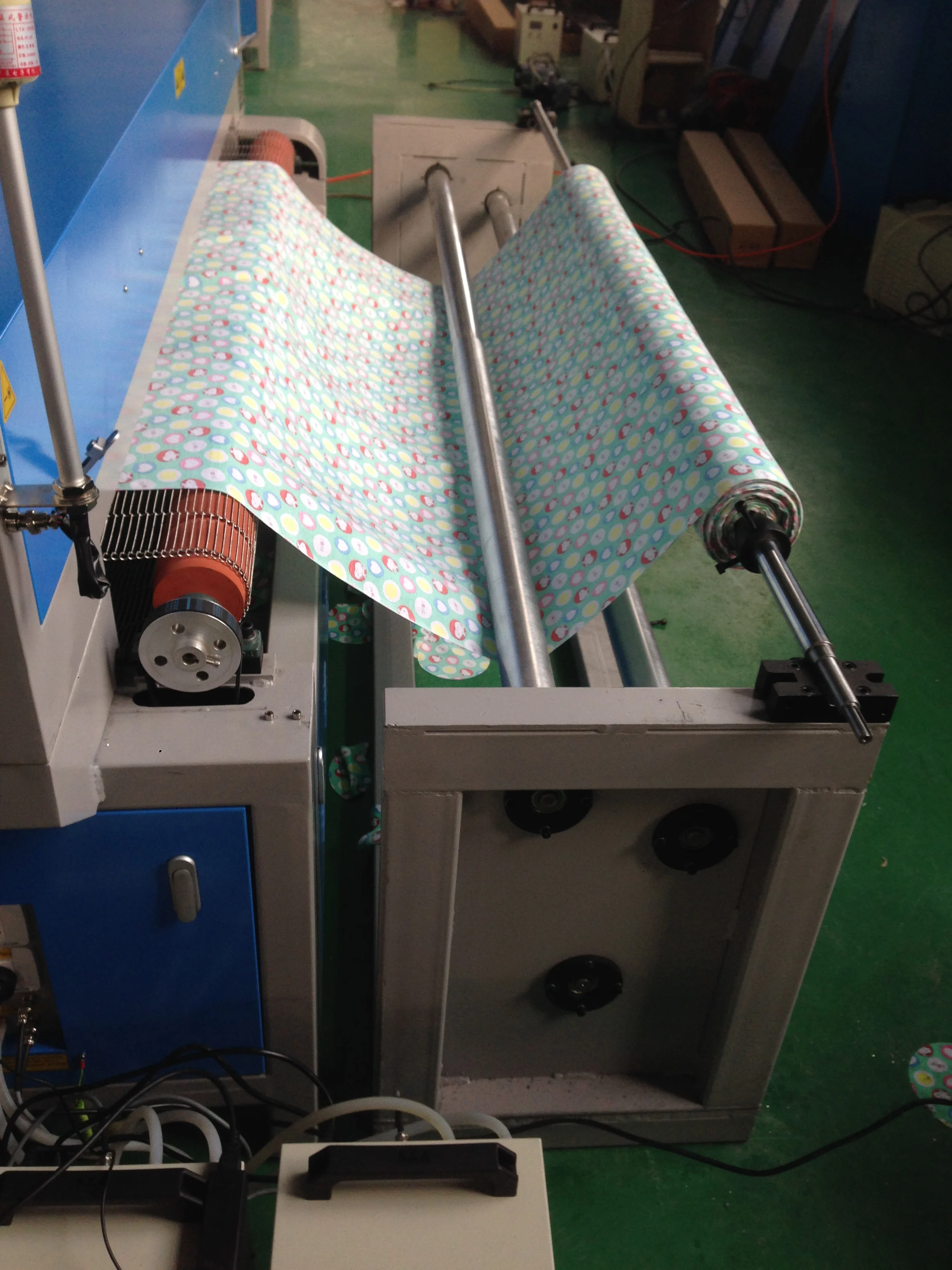 Supercnc textile parachute nylon fabric with camera 130W 150W 180W double head 1810 Co2 Laser Fabric Cutting Machine