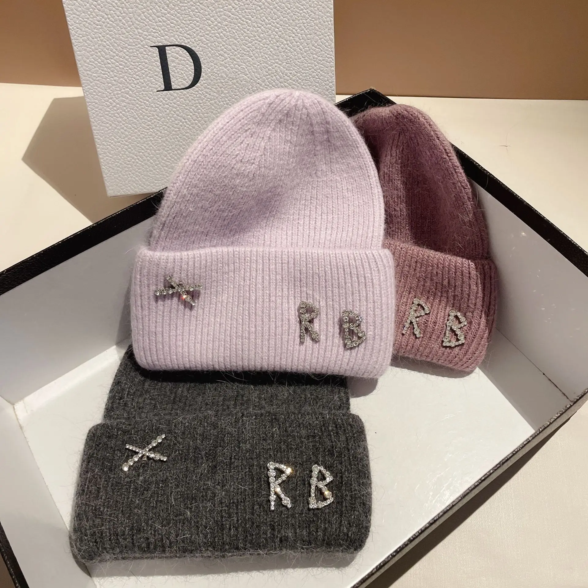Japan and South Korea Winter New RB Letter Wool Cap Fashion Net Red Rabbit Fur Knitted Cap Outdoor Thickened Warm Cap Women