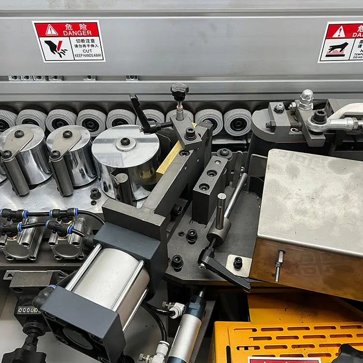 Professional efficient easy operate wood automatich trimming edge banding machine