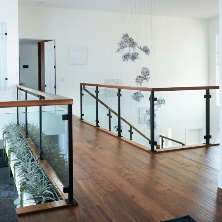 Contemporary style outside balcony polished stainless steel baluster tempered glass deck railing for villa