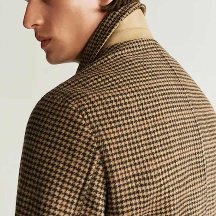 GUANGDONG CITY LONG V-NECK PLAID PATTERN BUTTONS FRONT HEAVY WEIGHT WINTER CASUAL WEAR MENS COATS AND JACKETS