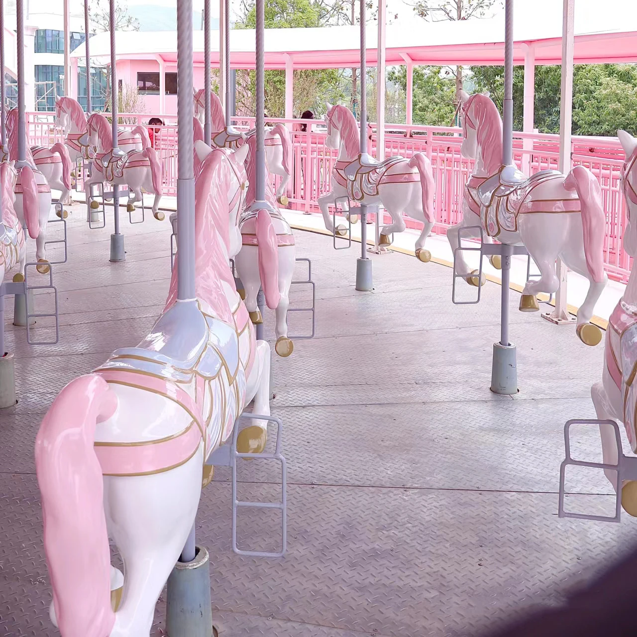 Garden Sculpture Standing Full Sized fiberglass Carousel Life Size Statues Animals merrygoround Antique carousel Horse Statue