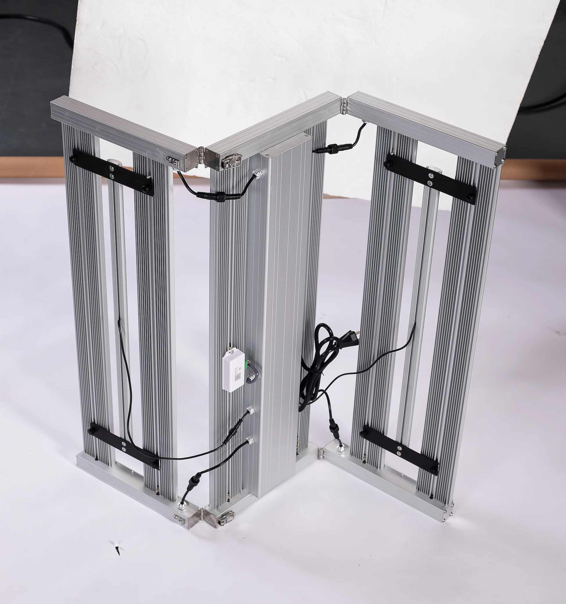 # 1000W  Sanan Lamp 4000K LED Plant Growth Light Red Blue CCT for Veg Bloom Applications Healthy Plant Development Fill Light