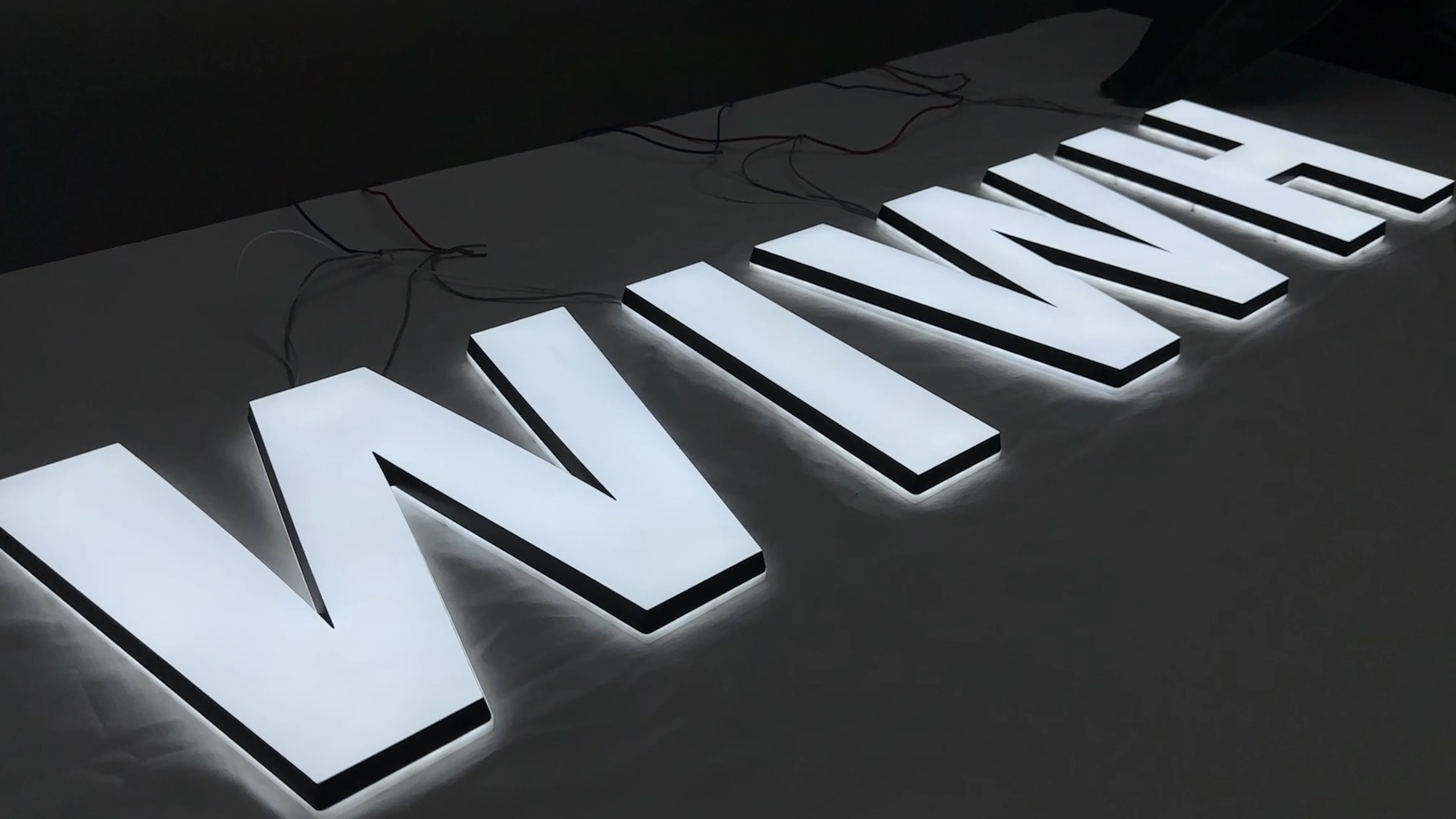 3D Led Acrylic Letter Illuminated Sign High Brightness Mini logo