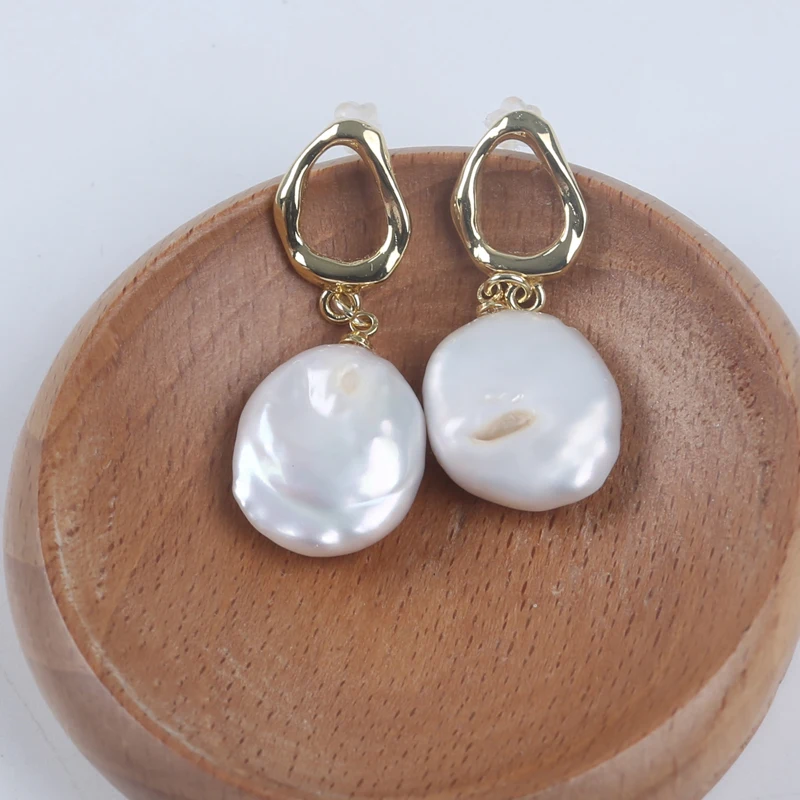 Wholesale Handmade Natural Freshwater Coin Pearl Earring For Ladies