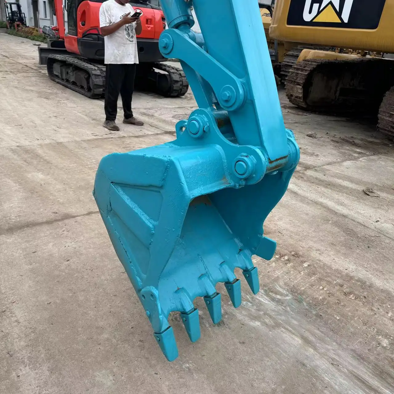 Second Hand Japan Original Crawler Excavator Kobelco SK60 Used Mini Excavator Kobelco SK60-8 sk60-10