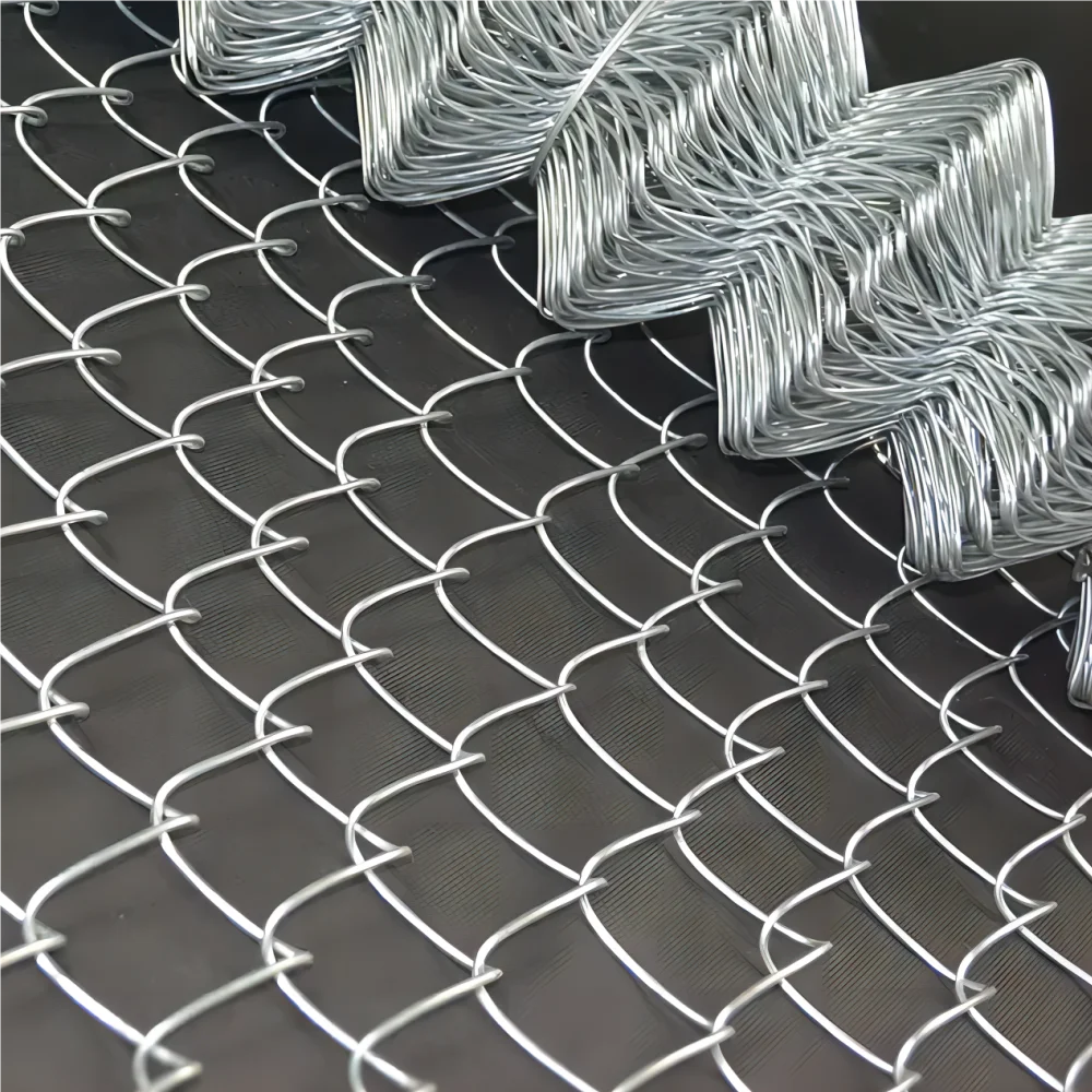 galvanized steel pipe chain link fence diamond wire mesh fence galvanized steel pipe cyclone fence
