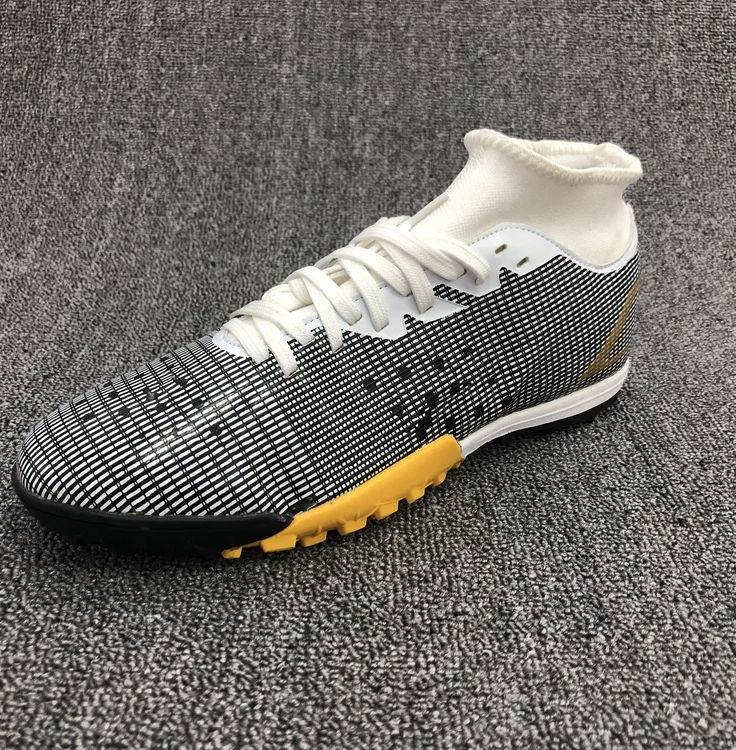 High Top Football Boots Men Professional Athletic Trainers Sneakers Indoor Soccer Shoes Boots