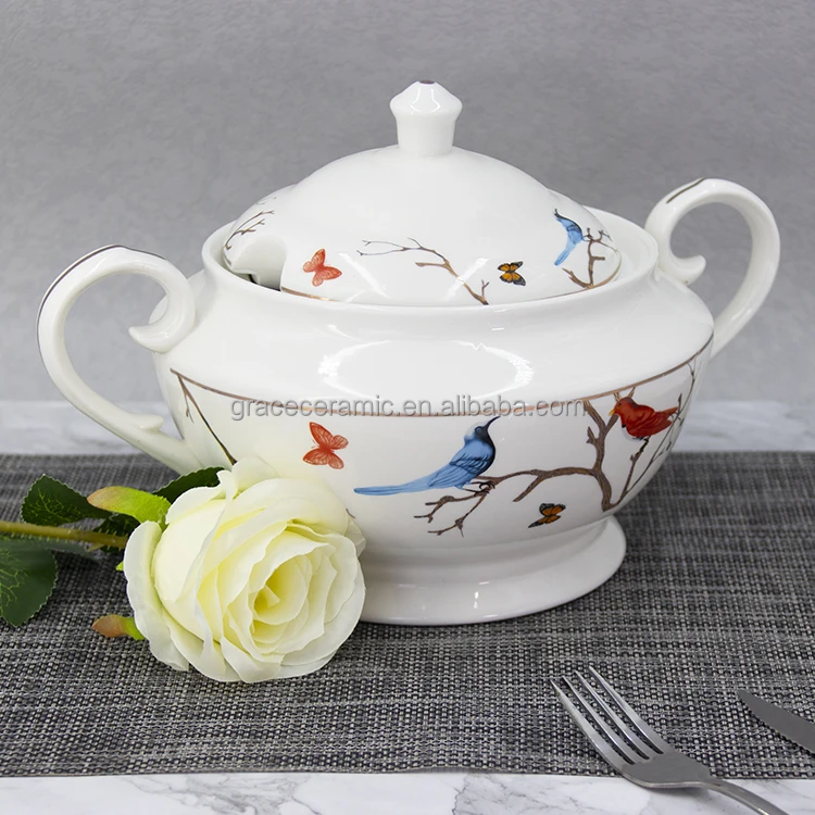 27pcs Customized Design Gold Rimmed Bone china Crockery Set Porcelain Ceramic Luxury Dinnerware Sets For 12