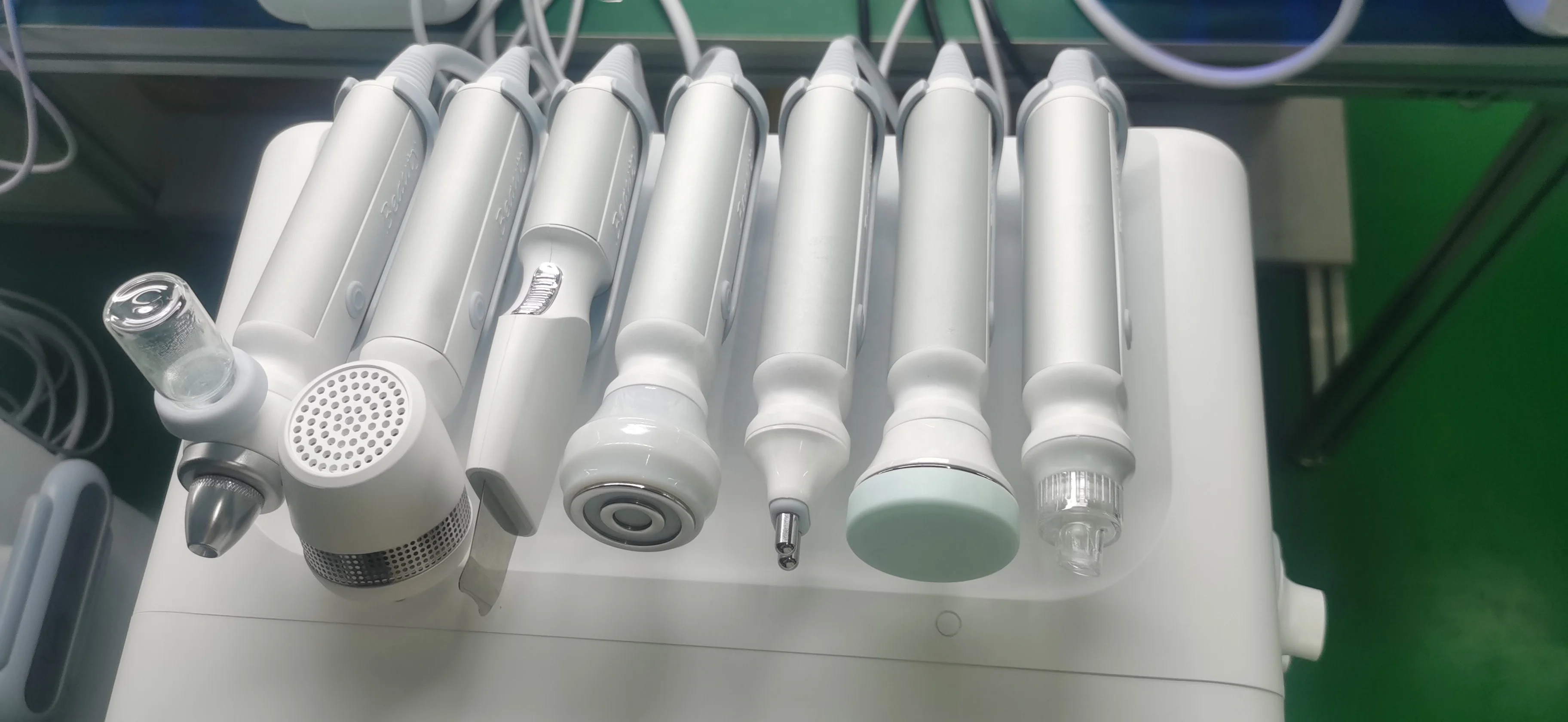 7in1 oxygene facial machine oxygene face spray rf bipolar skin scrubber ultrasonic portable hydro facial machine