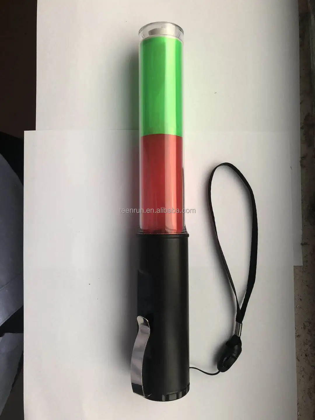 Length 26cm LED Traffic Wand Baton Battery Powered Traffic Signal Control Baton