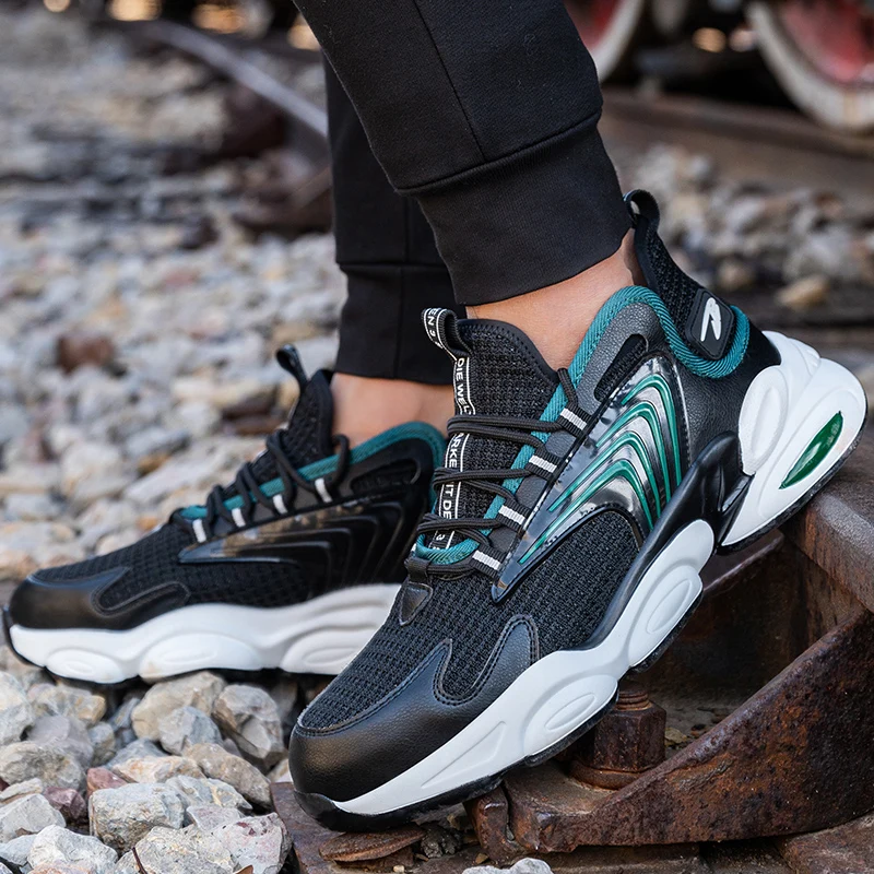 New Steel Toe Anti Smashing Anti Piercing Soft Breathable Wear Resistant and Non Slip Safety Shoes for Men