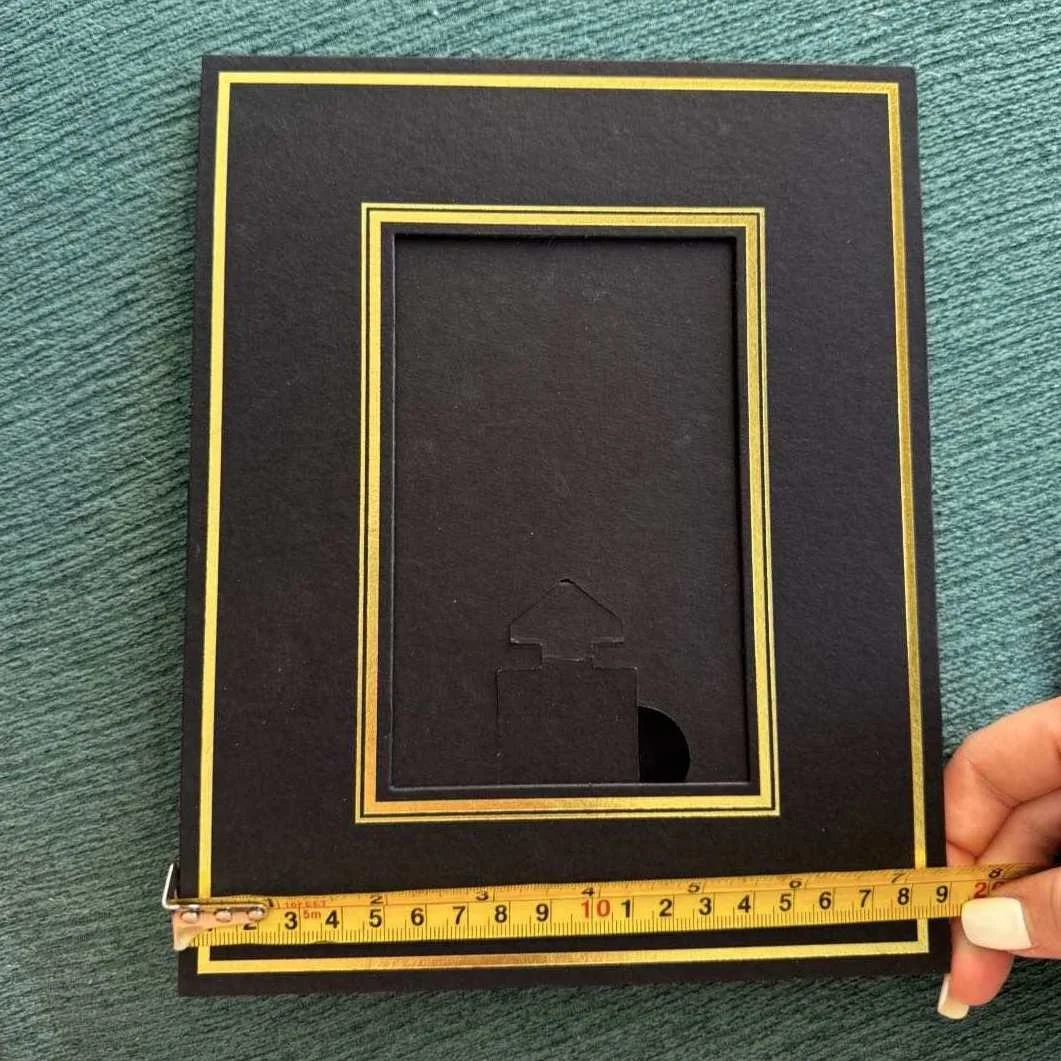 Flip Open Photo Holder Folded Photo Book Frame Card Paper with Cmyk Printing, Paper OEM Customize 350-400g for 4R or 6R Custom