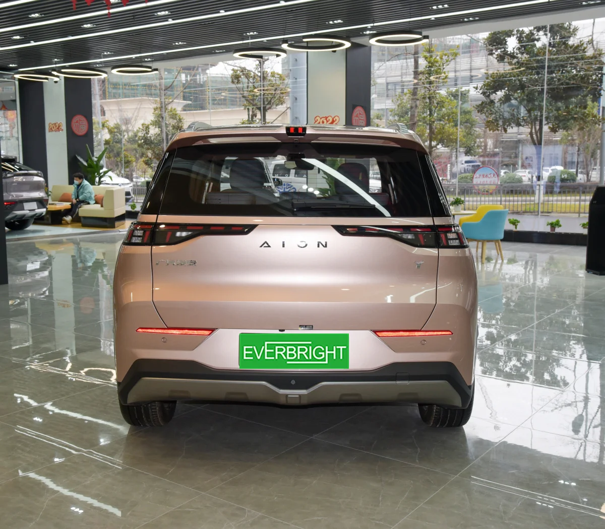 2022 самый популярный розовый Aion Y70 электрический автомобиль/внедорожник с диапазоном охвата 500 км камера 360 градусов Розовый интерьер и Люк