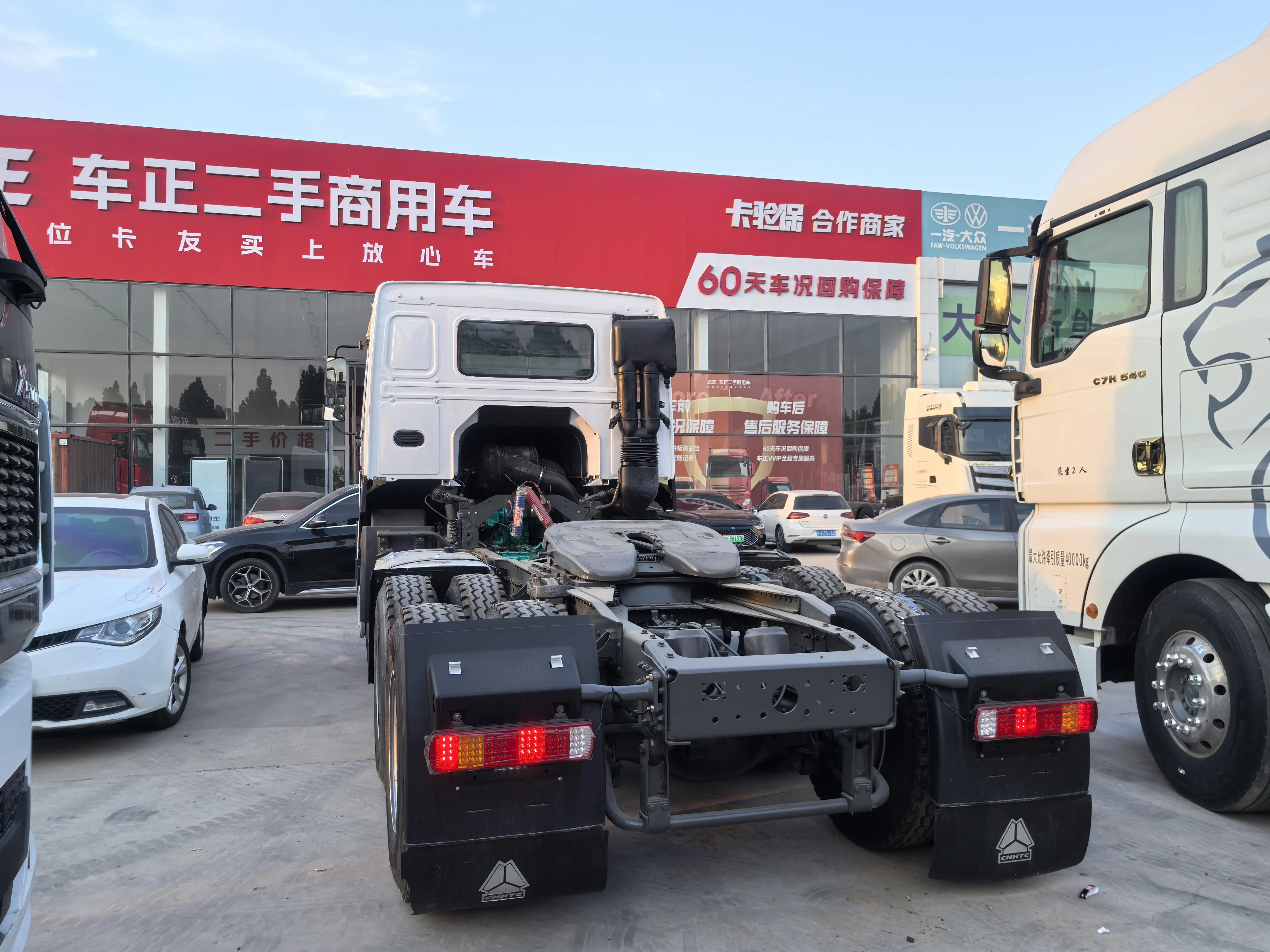 China Used HOWO 400hp 10-Wheel Truck Head 6x4 Howo371 Tractor Trucks for Sale With 10 Tires