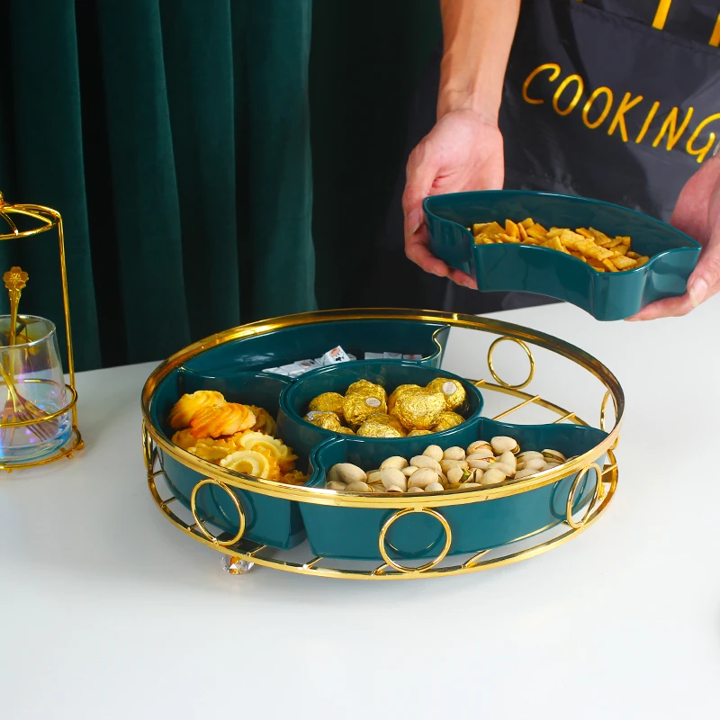 2024 Wholesale Plastic Candy Sweet Chocolate Packaging Box With Dividers Multi-layer Dried Fruit Storage Box