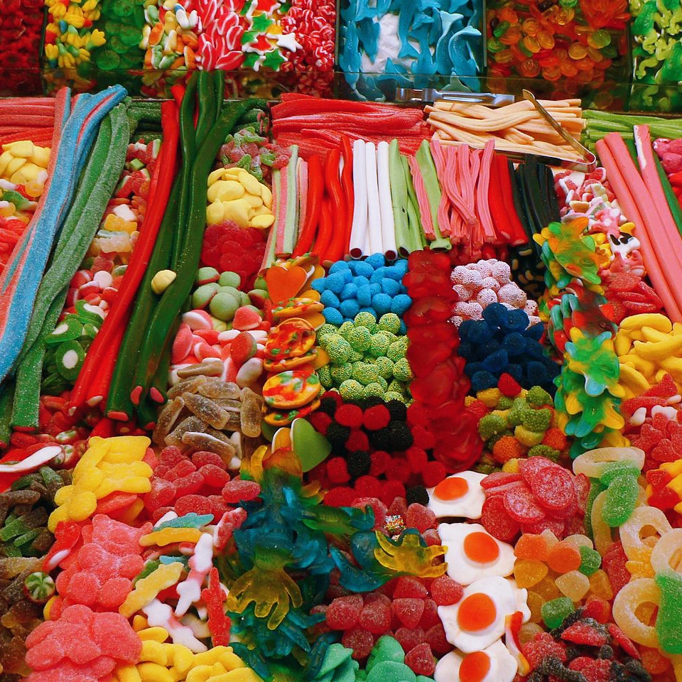 Halloween Holiday Candy Manufacturers Bulk Halal Soft Sweets Jelly Eyeball Eyes Gummy Candy