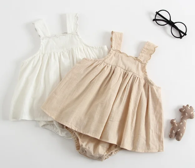 
Fashion girls dress spring baby girl romper floral blouse suspenders baby sling bag fart clothes 