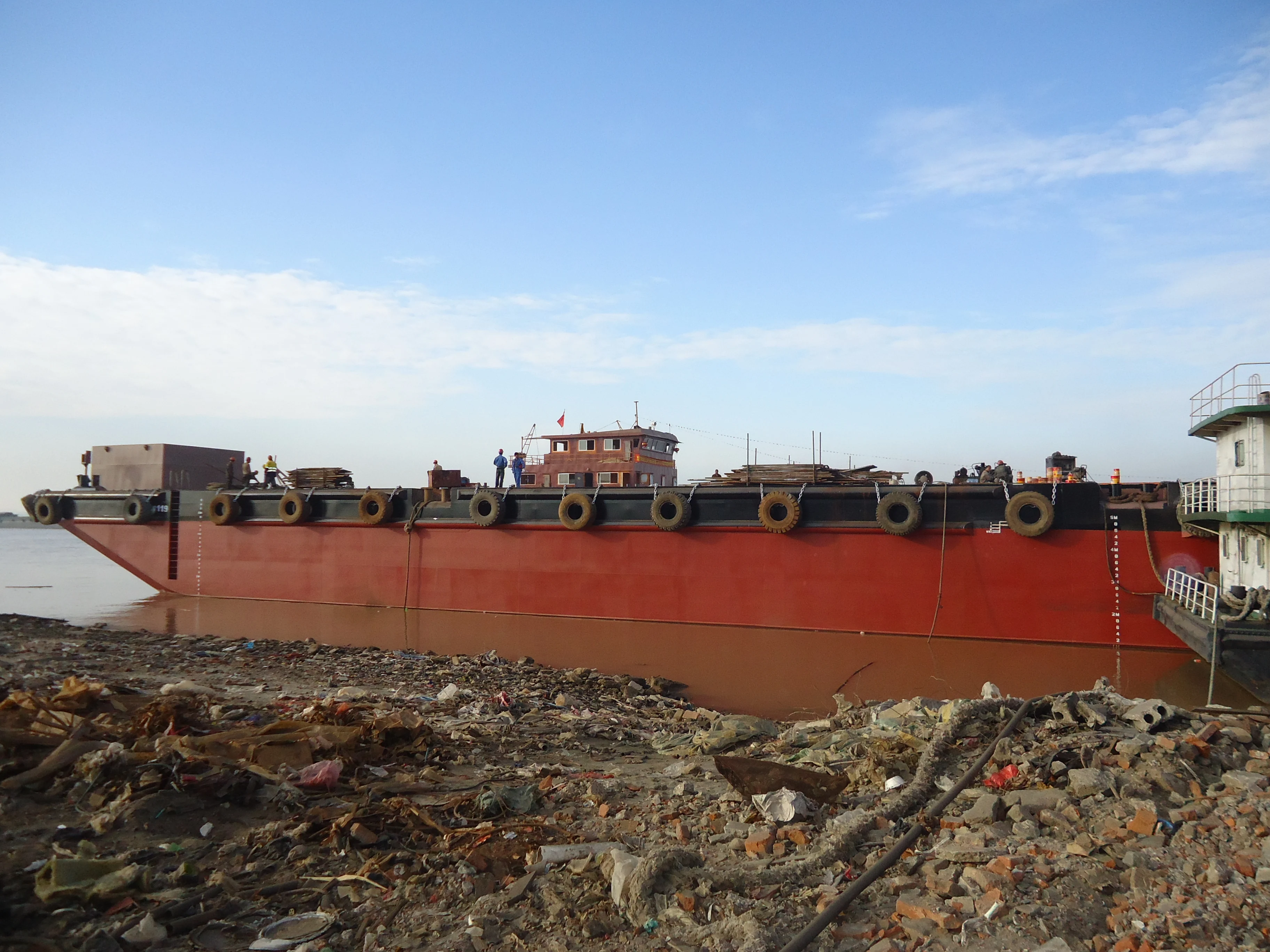 330 DECK CARGO / BALLAST TANK BARGE