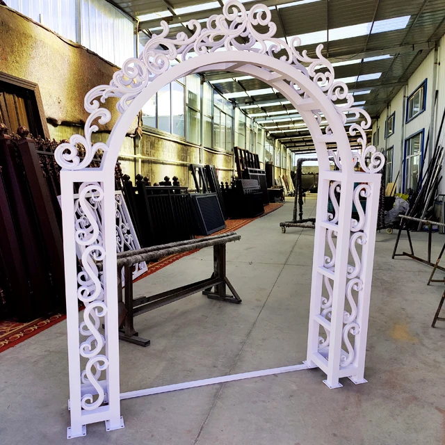 China Manufacturers Arc Fence Shaped Fence garden metal Windproof waterproof and rustproof Aluminium Fence