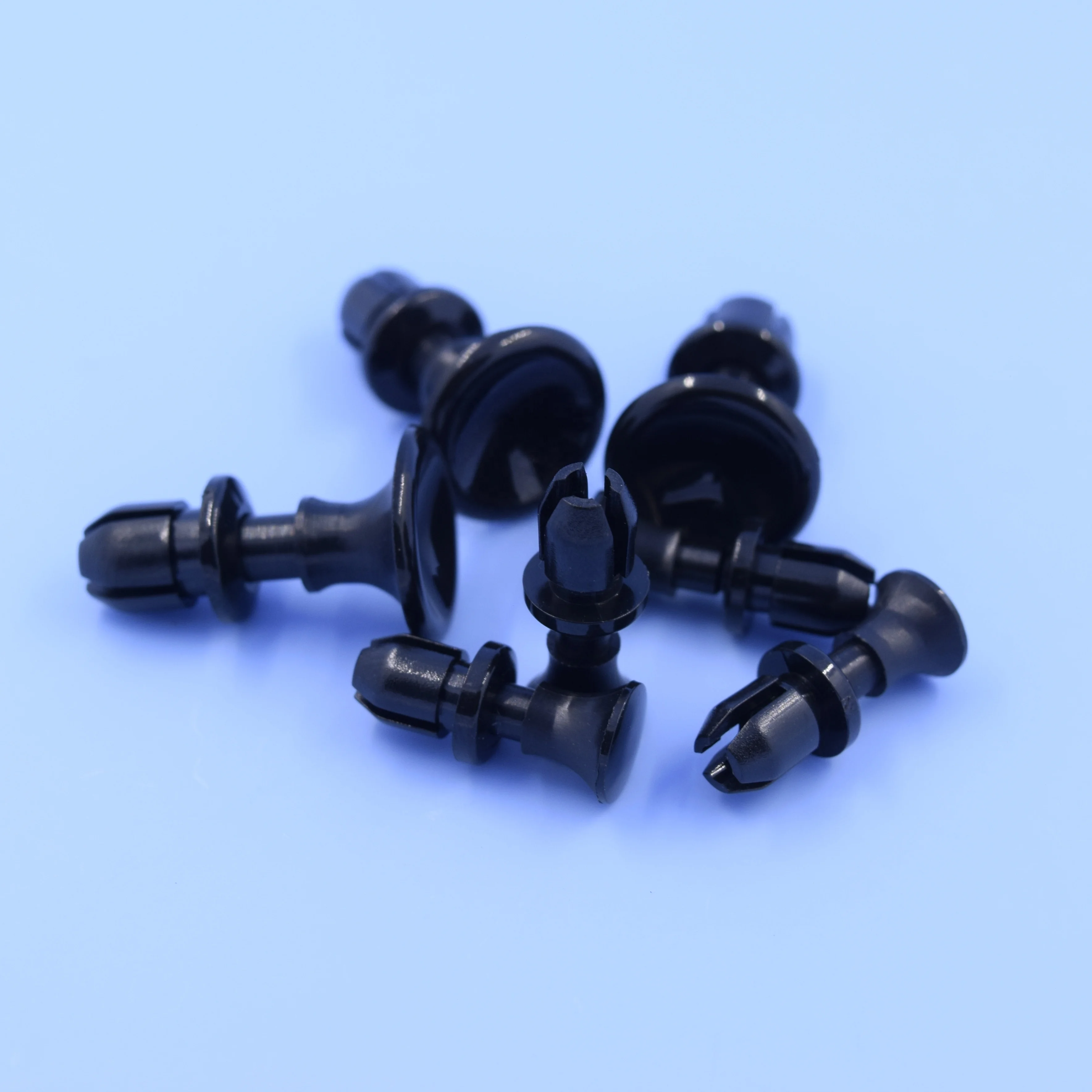 Taichen China Push Snap Rivet Door Latch Auto Plastic Clips Fasteners For Car