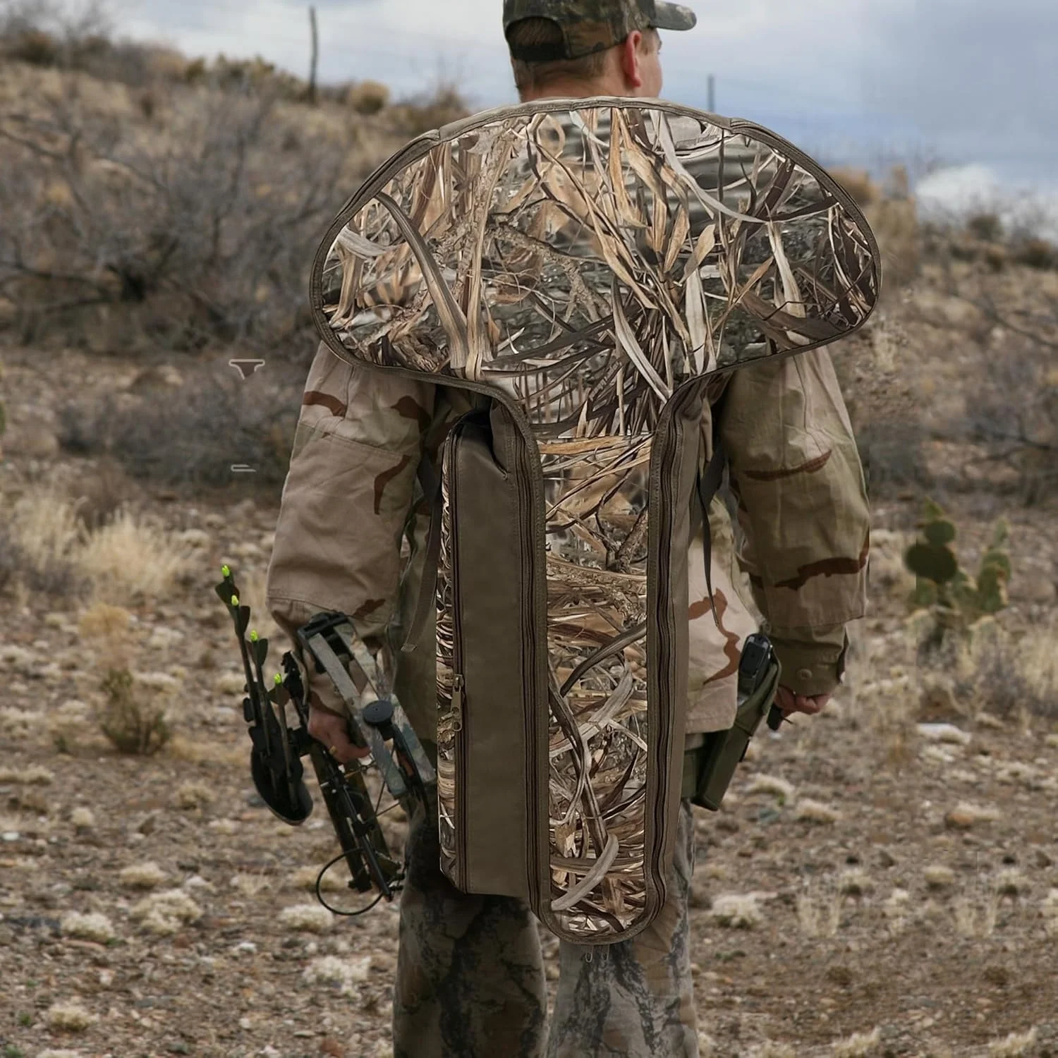 Professional Camouflage portable Unsix Crossbow Case Archery Quiver Bag Archery Bow and Arrow Bag Hunting Backpack