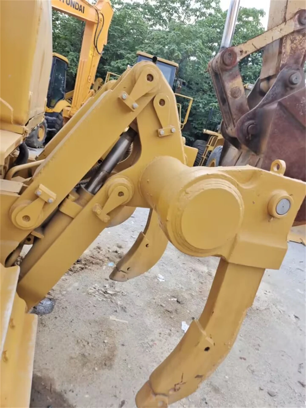 Cheap Used CAT Bulldozer D7h D8k Cat D7h D7g D8r D9n D9r dozer For Sale