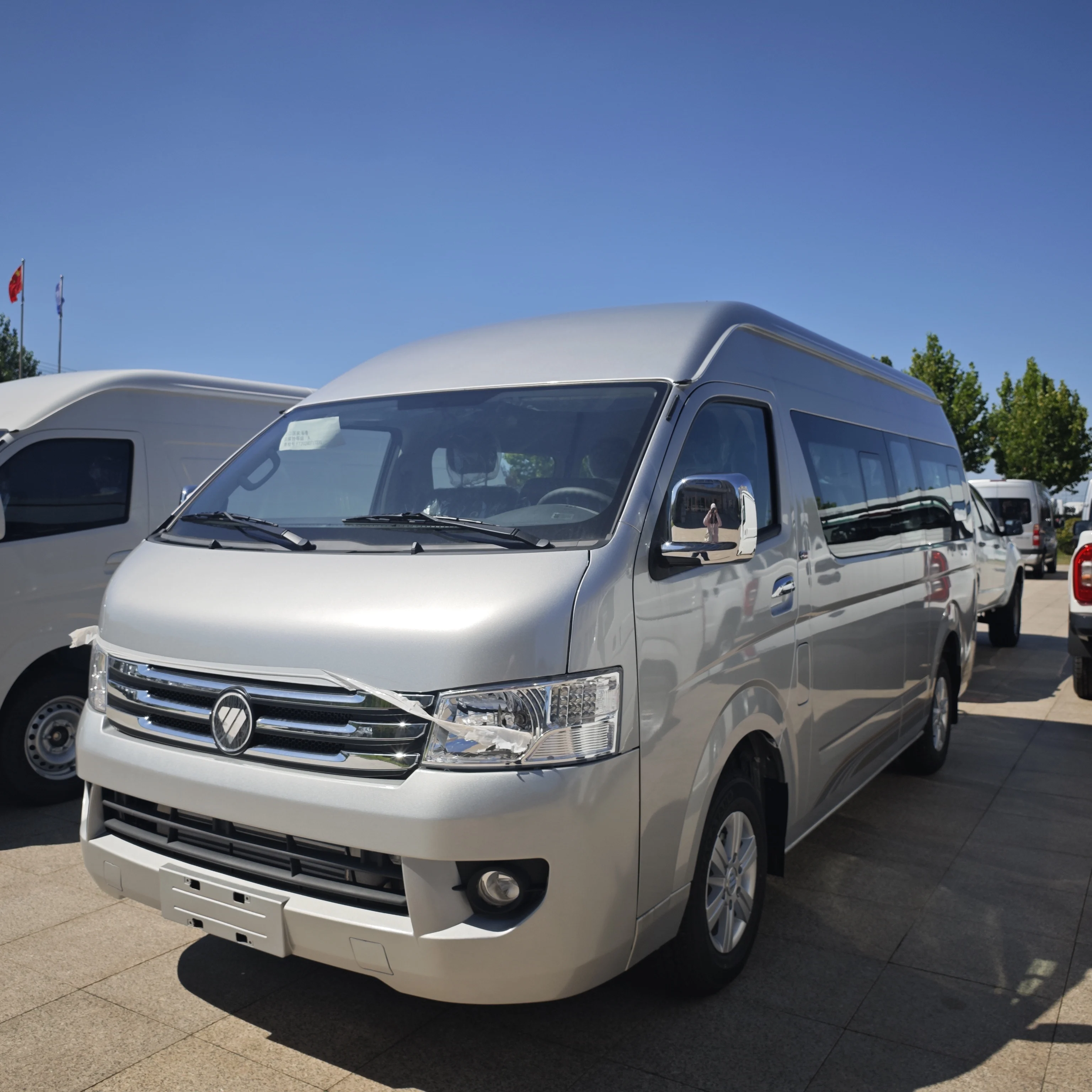 New Foton Left Right Hand Drive Euro 2 3 4x2 4x4 Mini City Bus 17 19 Seats Diesel Small Mini Van Business Bus In Low Price