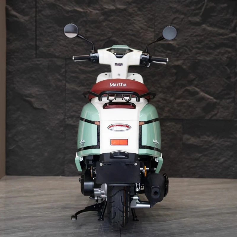 Wholesale 250CC Gasoline Motorcycle Masha Water Cooled with EFI System Adult Moped Max Speed 120kmh Powerful moped on road