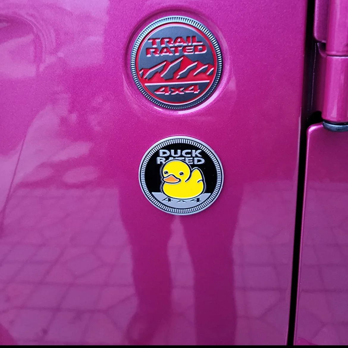 3D Round Duck Rated Car Emblem 4 x 4 Metal Automotive Badge 3D Metal Car Badges Emblems Round Emblem