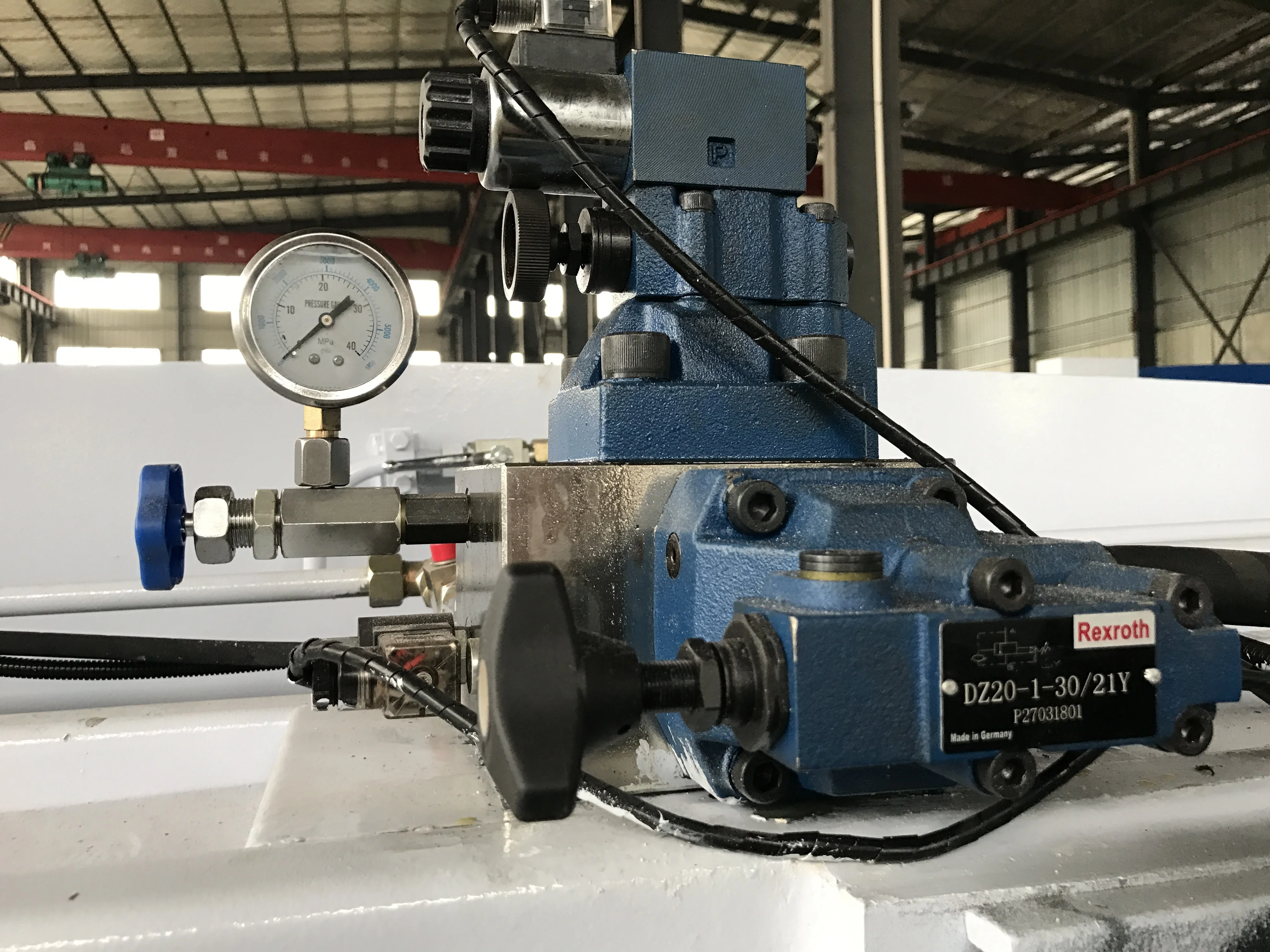 
Exported to Canada 16x4000 hydraulic shearing cnc aluminium cutting machine 