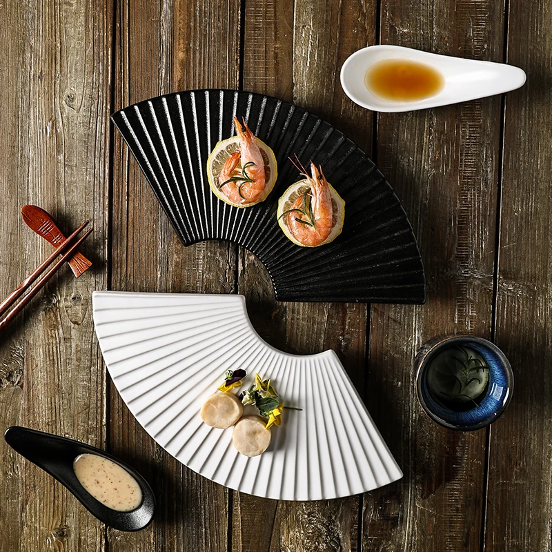 Japanese Style Fan-shaped Sushi Plate Restaurant Dinning Porcelain Ceramic Dinner Sushi Plate Sets