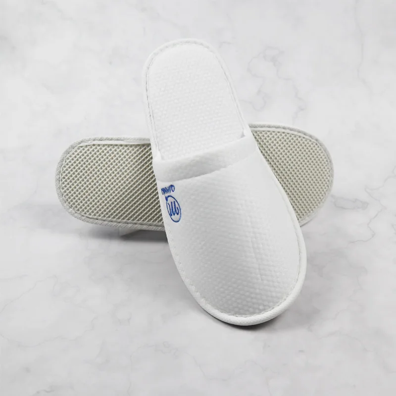 Customized Hotel Disposable Slippers Bedroom White Slippers For Hotel Guest Room Spa Travel