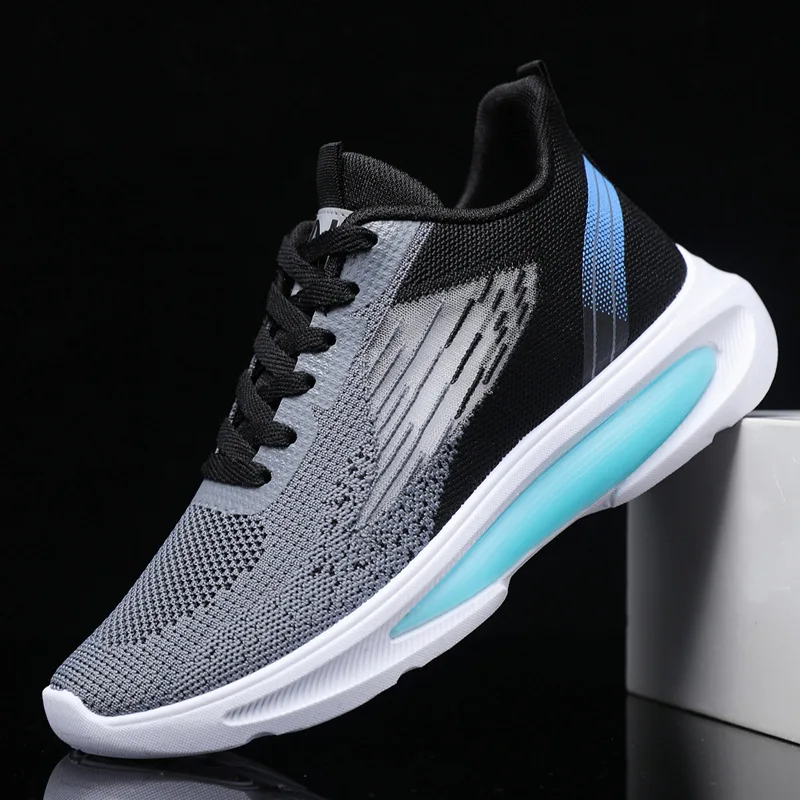 2022 new style breathable mesh and flyingknit running shoes cheap wholesale thin summer sports shoes