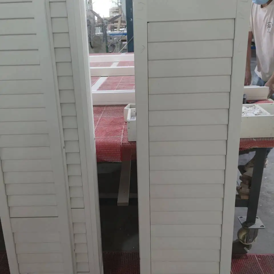 Wholesale Decorative Indoor Window Plantation Shutters