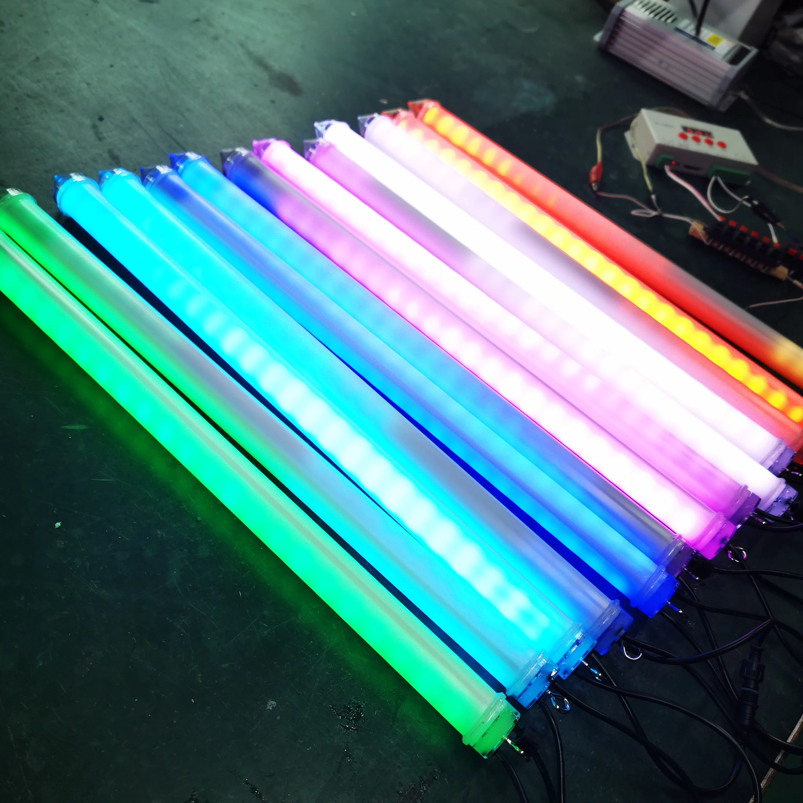 Best Quality 360 Degree Pixe Led Tube 40mm Diameter Dmx Tube 360 Degree Led Meteor Tube