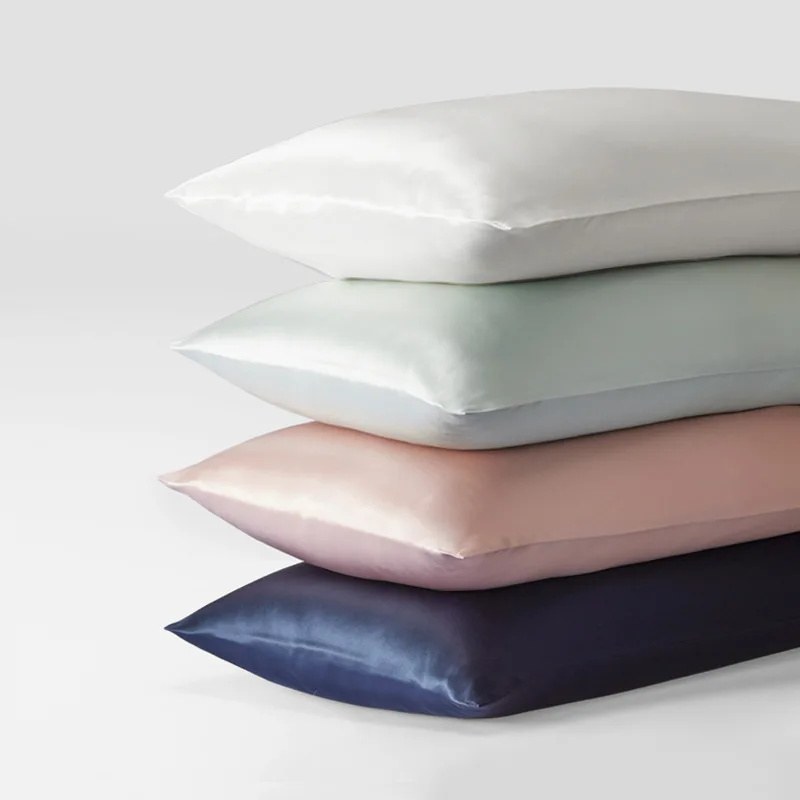 Customized 19*29 Inches Luxury Polyester Silk Satin Pillow Cover Plain Style for Home and Hotel Use for Hair and Skin Care