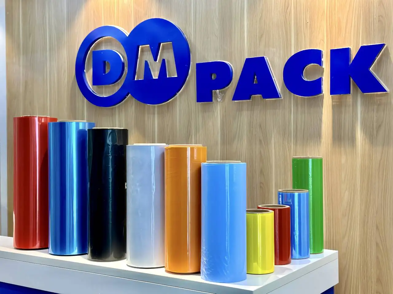 China Manufacturer White Opaque Milky White Black Film Polyolefin POF Heat Shrink Film