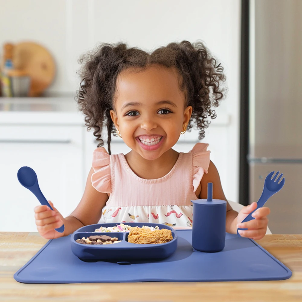 Suction Cup Eco-friendly Silicone Placemat Baby Pad Dining Table Mat Coaster Food Grade Silicone Baby Eating Mat