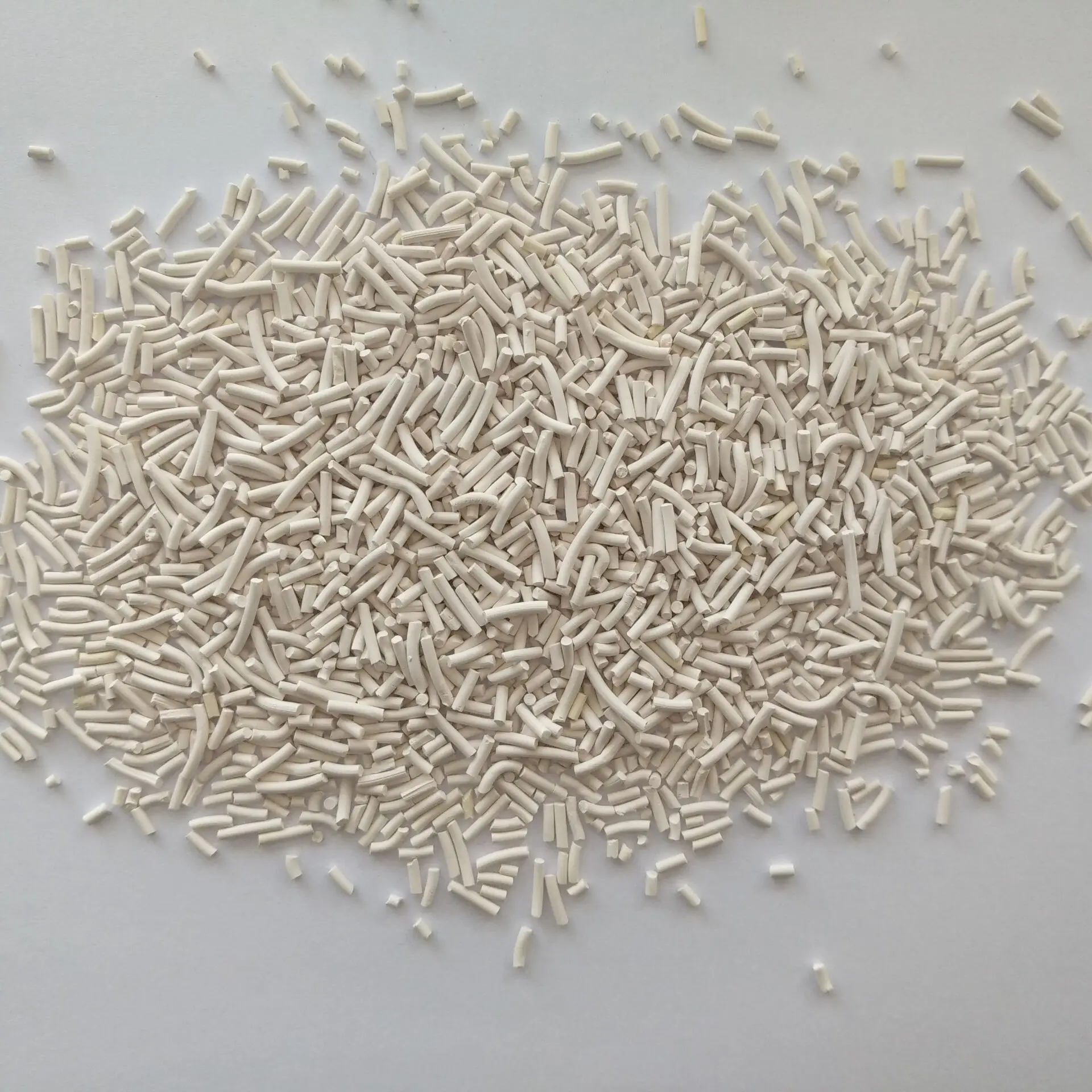 NHDW-1 Non-hydrodewaxing catalyst